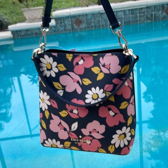 Kate Spade Darcy Small Bucket Bag Road Trip Floral Blue Multi - Picture 3 of 16